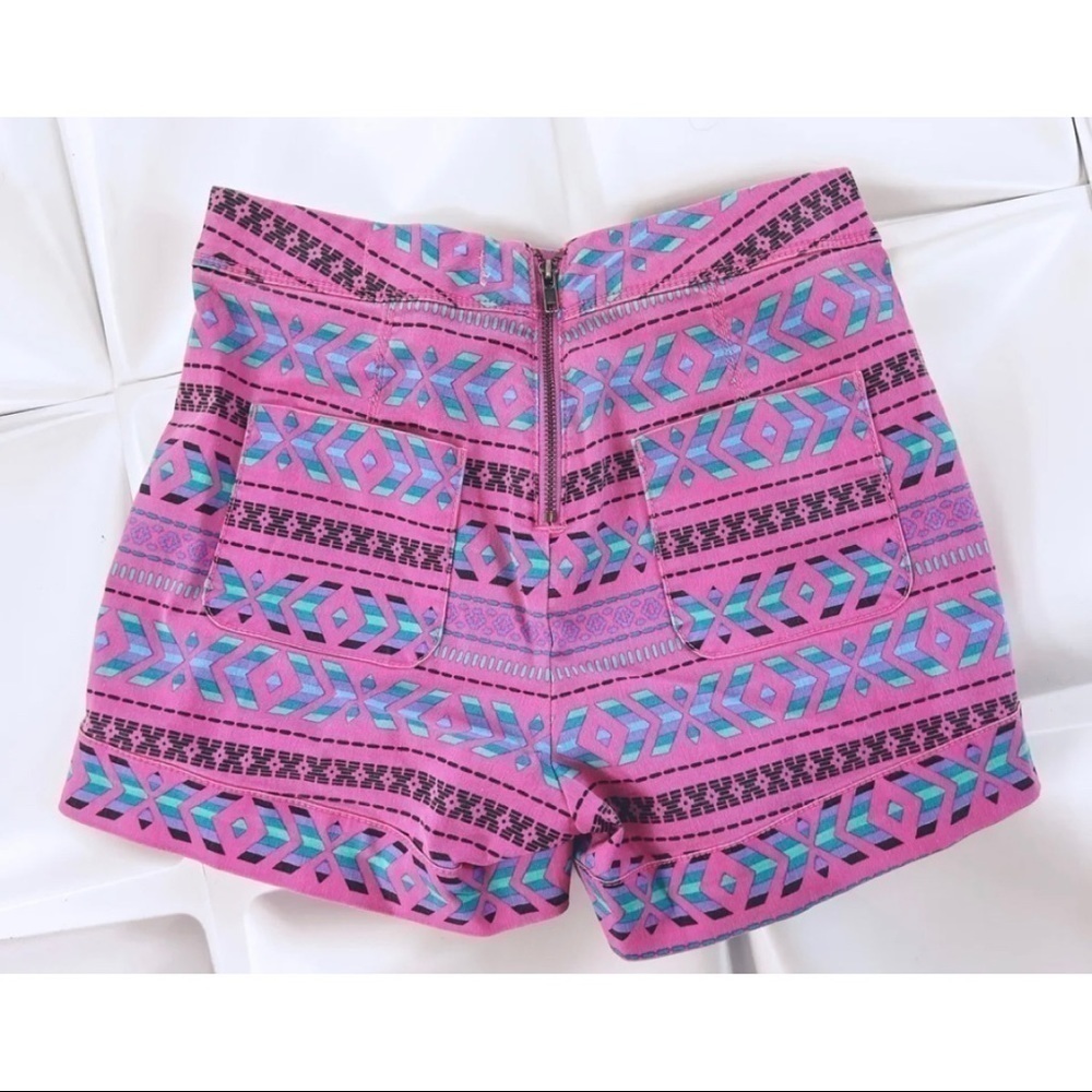 Bullhead Denim Co Juniors Sz 1 High Rise Short Shorts Pink Tribal Print Jr Women